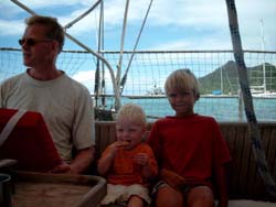 Arjen, Chris en Jip op de Vasco